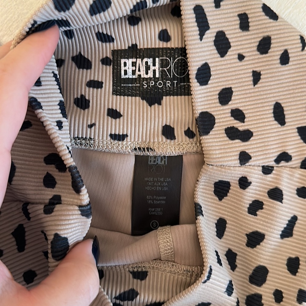 Beach Riot Biker Shorts - Picture 2 of 2